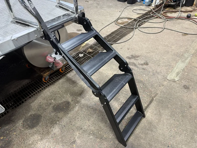 Slide: The Image of Tahoe LTZ 1985 Cruise Rear Bench (CRB) & Honda 4-Stroke EFI 2026 - 43