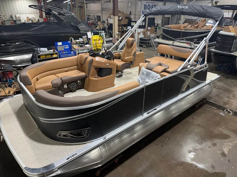 The Image of Tahoe LTZ 1985 Cruise Rear Bench (CRB) & Honda 4-Stroke EFI 2026 - 1