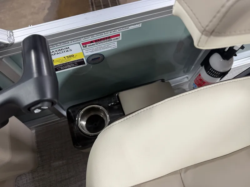 Slide: The Image of Tahoe Sport 2180 Swingback (VRB) & Honda 4-Stroke EFI 2026 - 14