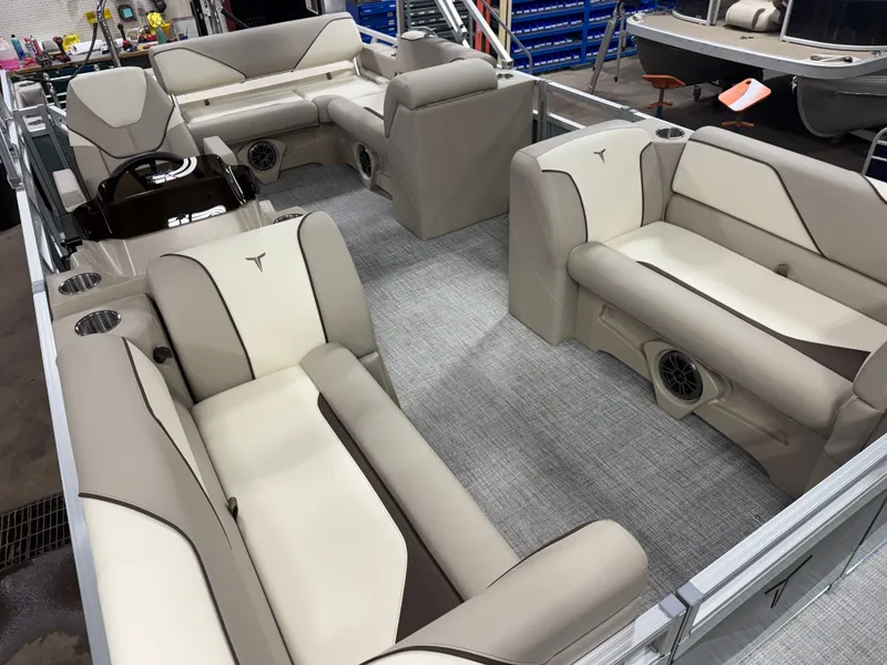 Slide: The Image of Tahoe Sport VRB 2180 Swingback & Electric Outboard 2026 - 30