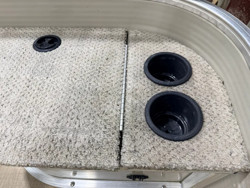 Slide: The Image of Lowe 162 Fish & Cruise Pontoon 2016 - 15