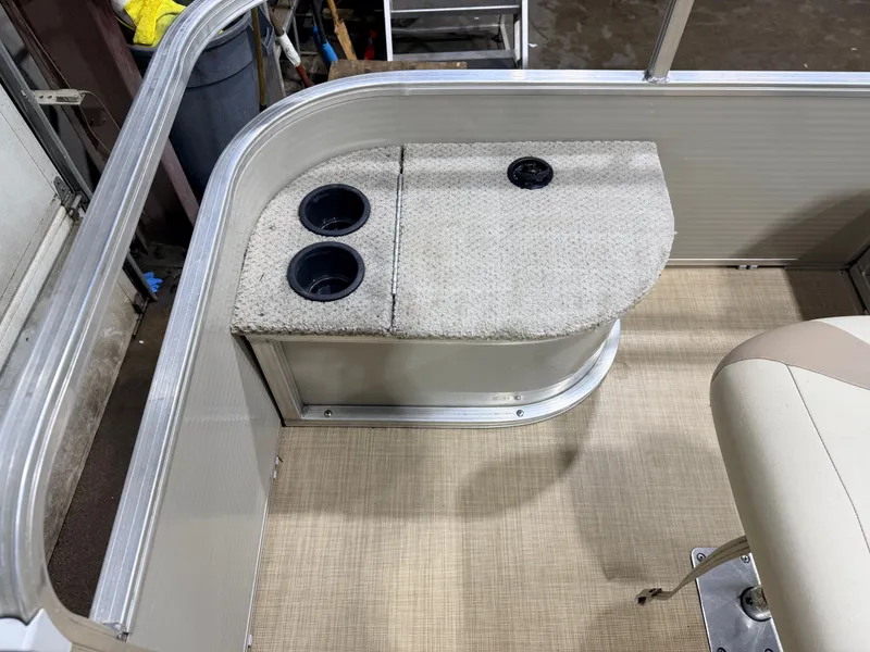 Slide: The Image of Lowe 162 Fish & Cruise Pontoon 2016 - 22