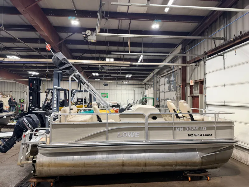 Slide: The Image of Lowe 162 Fish & Cruise Pontoon 2016 - 25