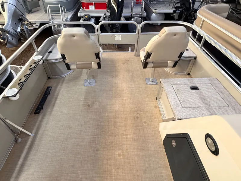 Slide: The Image of Lowe 162 Fish & Cruise Pontoon 2016 - 3