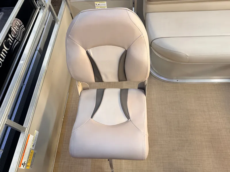 Slide: The Image of Lowe 162 Fish & Cruise Pontoon 2016 - 32