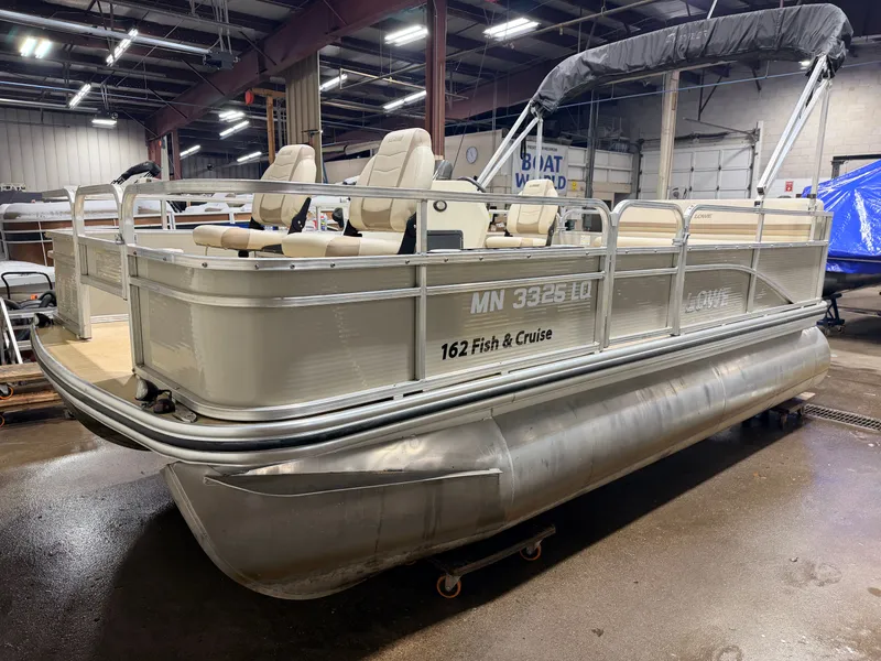 Slide: The Image of Lowe 162 Fish & Cruise Pontoon 2016 - 47