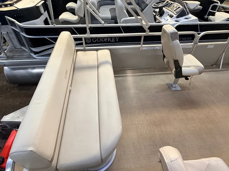 Slide: The Image of Lowe 162 Fish & Cruise Pontoon 2016 - 9