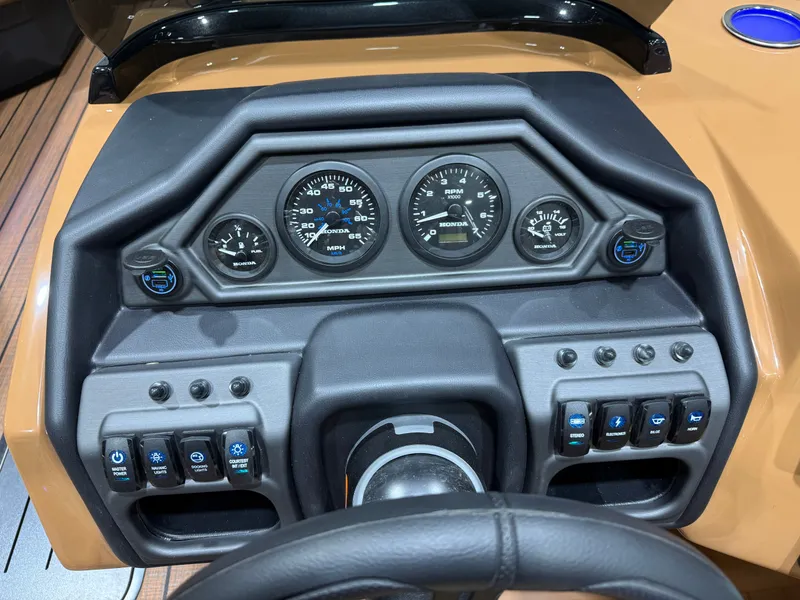 Slide: The Image of Bentley Pontoons Legacy 223 Swingback Tritoon & Honda 4-Stroke EFI 2026 - 13