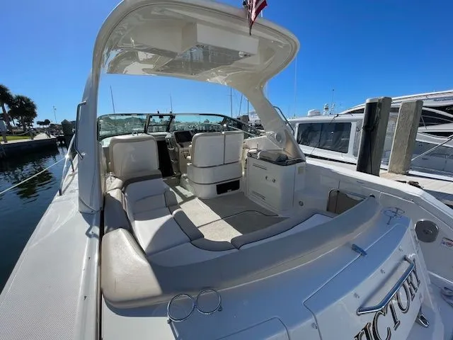 Slide: The Image of Sea Ray Sundancer 370 2012 - 14