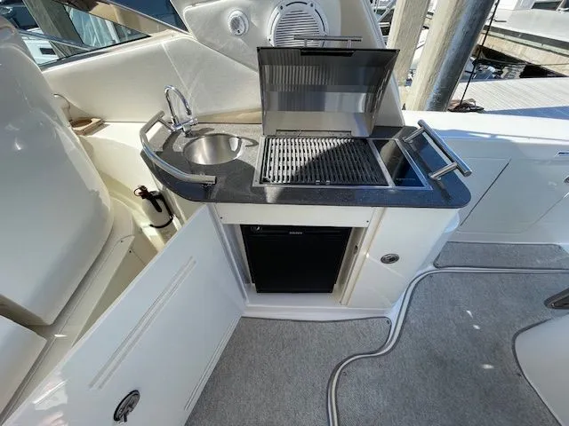 Slide: The Image of Sea Ray Sundancer 370 2012 - 20