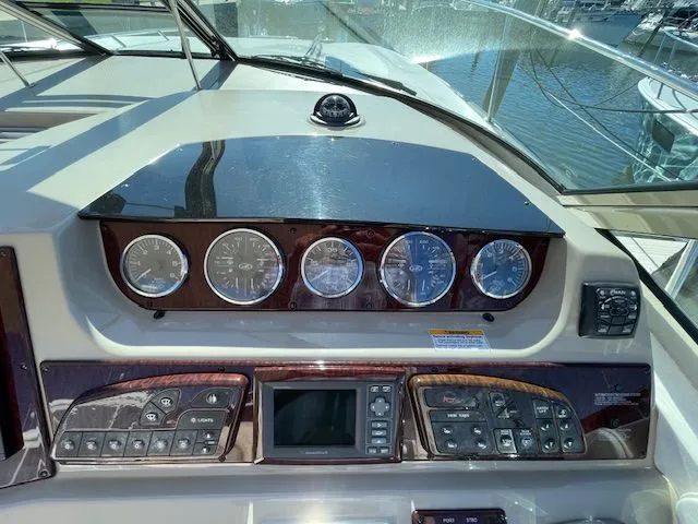 Slide: The Image of Sea Ray Sundancer 370 2012 - 32