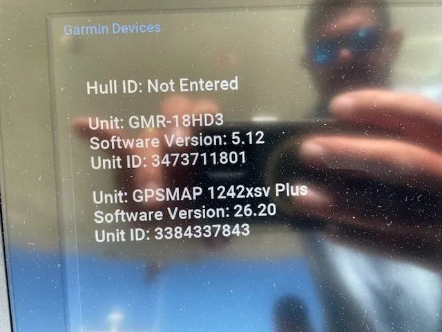 Slide: The Image of Sea Ray Sundancer 370 2012 - 37