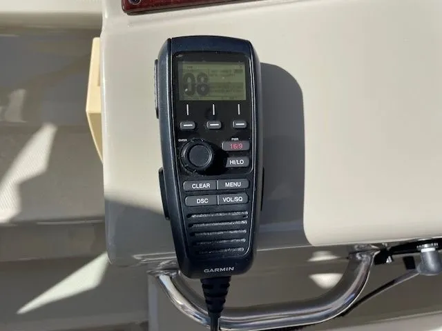 Slide: The Image of Sea Ray Sundancer 370 2012 - 41