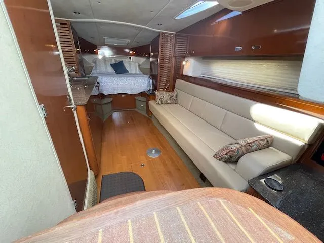 Slide: The Image of Sea Ray Sundancer 370 2012 - 43