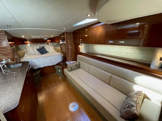 Slide: The Image of Sea Ray Sundancer 370 2012 - 44