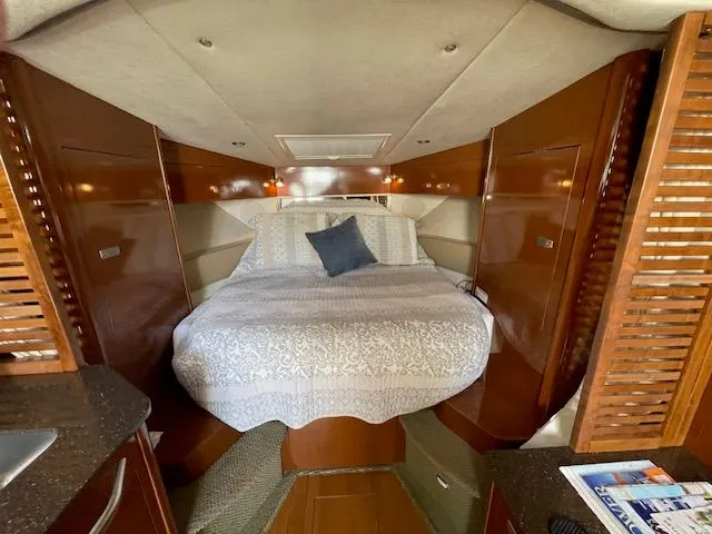 Slide: The Image of Sea Ray Sundancer 370 2012 - 45