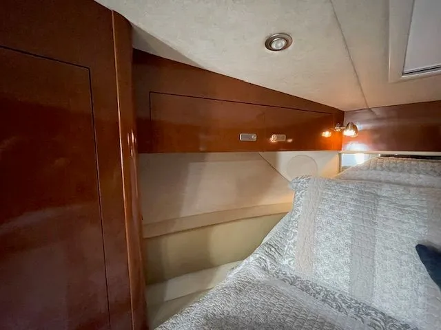 Slide: The Image of Sea Ray Sundancer 370 2012 - 55