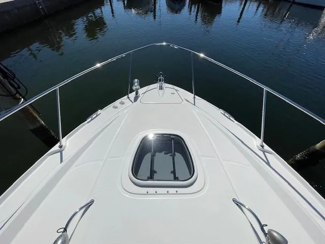 Slide: The Image of Sea Ray Sundancer 370 2012 - 67