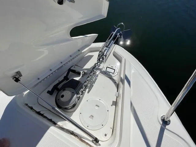 Slide: The Image of Sea Ray Sundancer 370 2012 - 70