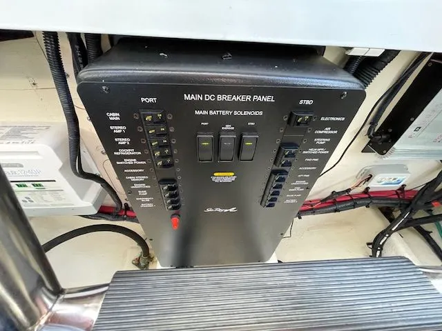 Slide: The Image of Sea Ray Sundancer 370 2012 - 81