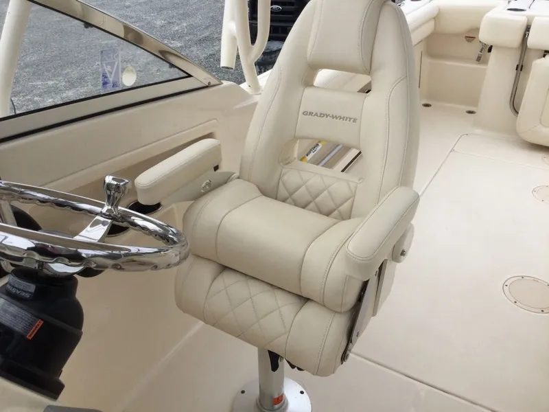 Slide: The Image of Grady-White Freedom 275 2017 - 15