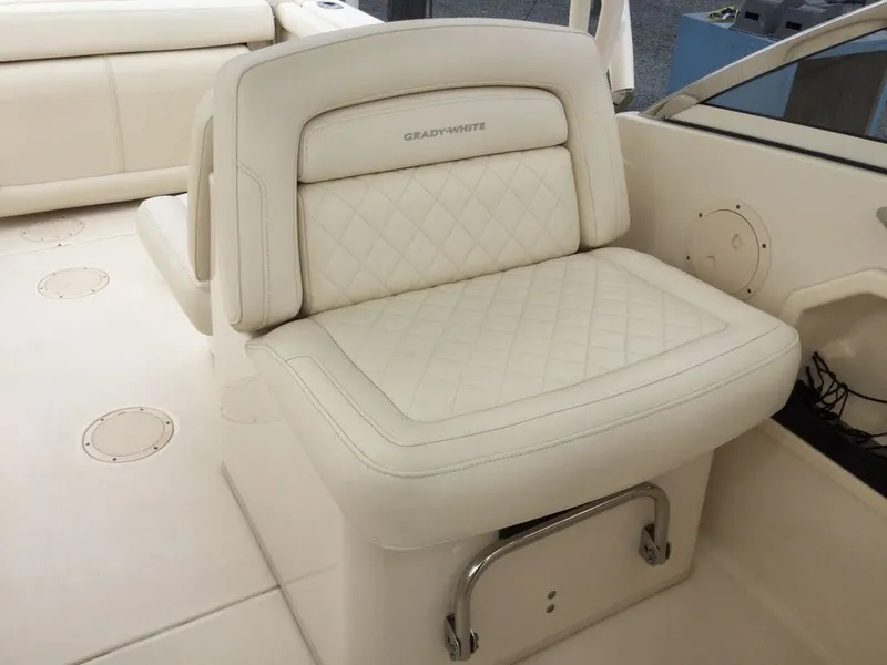 Slide: The Image of Grady-White Freedom 275 2017 - 19