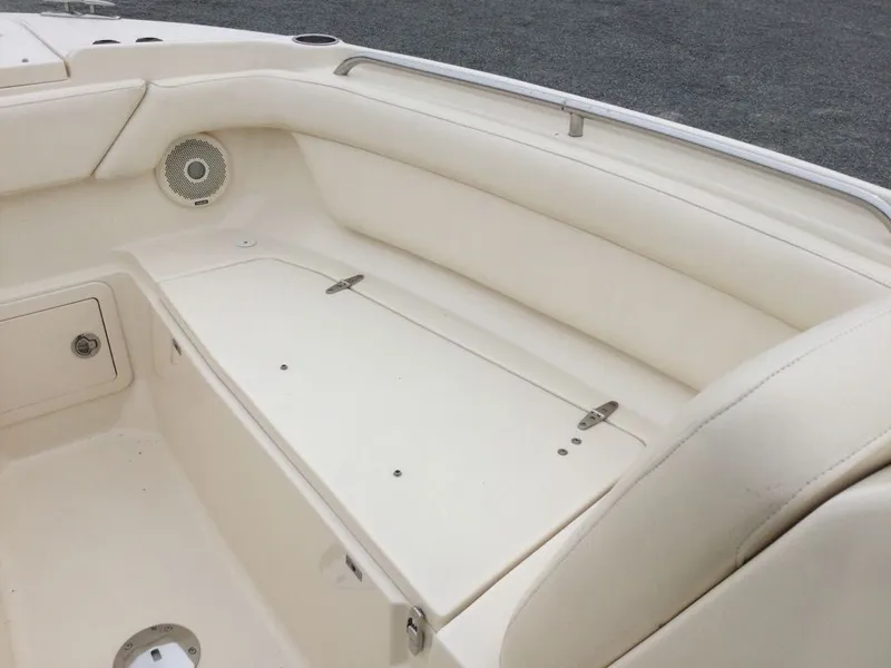 Slide: The Image of Grady-White Freedom 275 2017 - 35