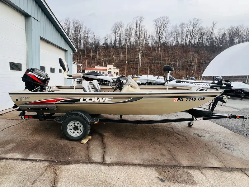 Slide: The Image of Lowe 170 Stinger 2006 - 15