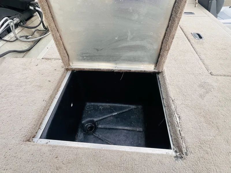 Slide: The Image of Lowe 170 Stinger 2006 - 18