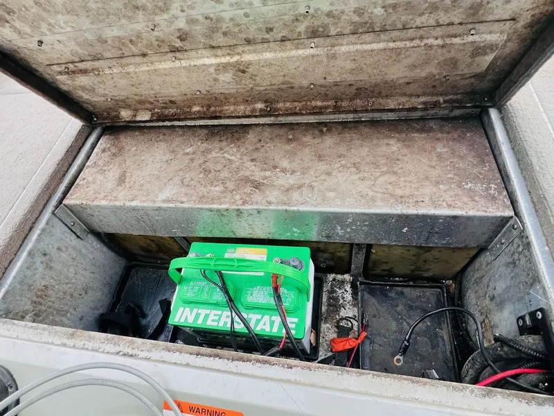 Slide: The Image of Lowe 170 Stinger 2006 - 25