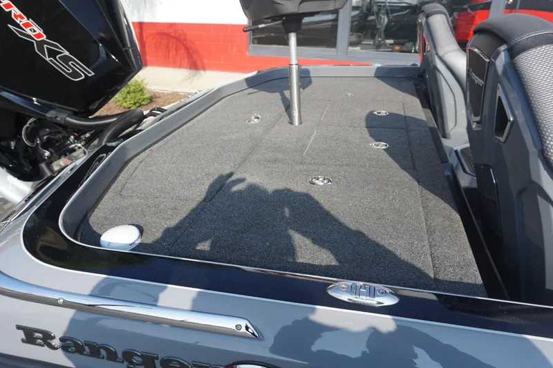 Slide: The Image of Ranger Z520R - Low Hours 2022 - 23