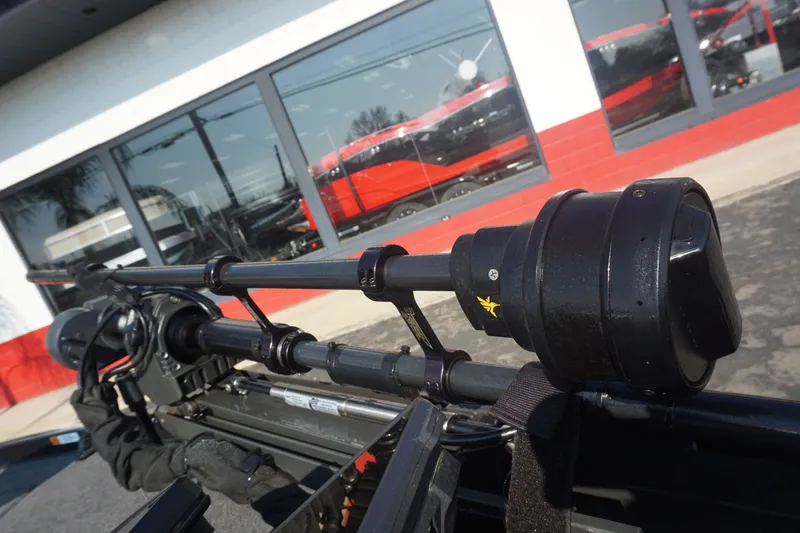 Slide: The Image of Ranger Z520R 2022 - 16