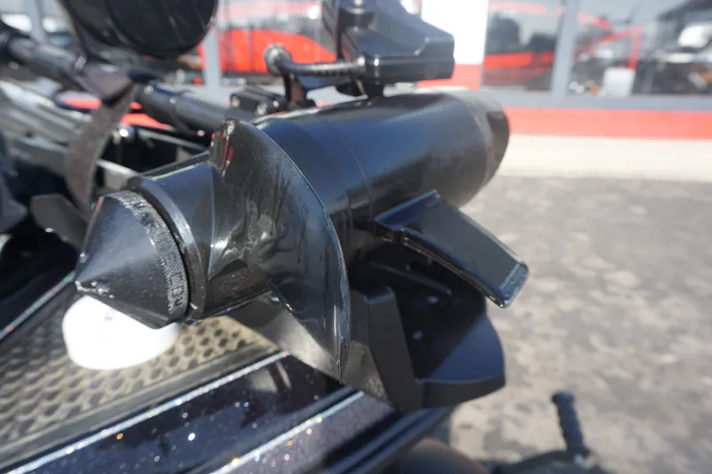 Slide: The Image of Ranger Z520R 2022 - 8