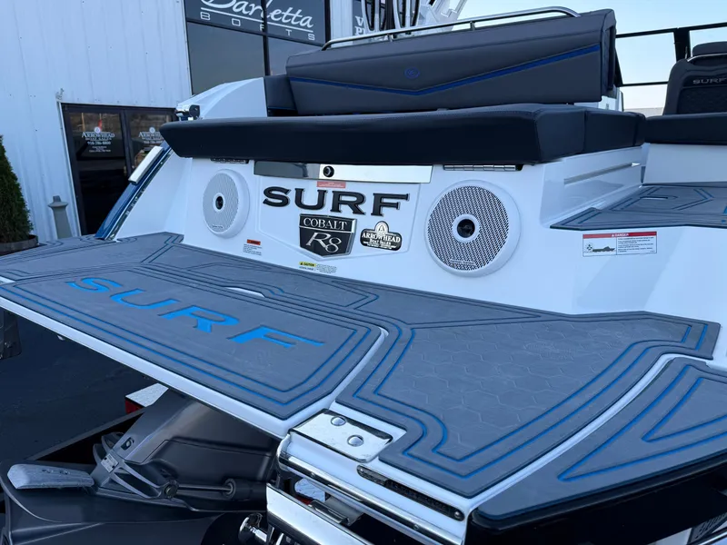 Slide: The Image of Cobalt R8 Surf 2026 - 10