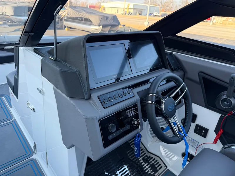 Slide: The Image of Cobalt R8 Surf 2026 - 21