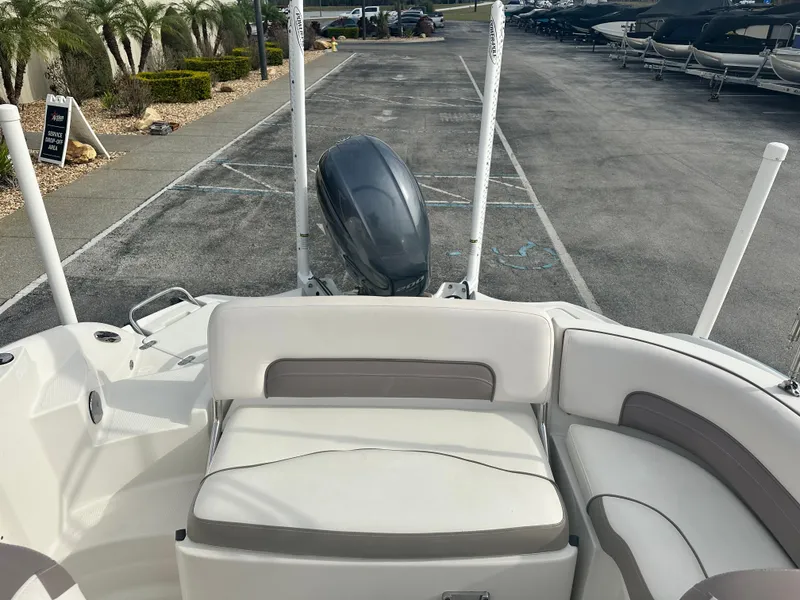 Slide: The Image of Southwind 220SD 2015 - 12