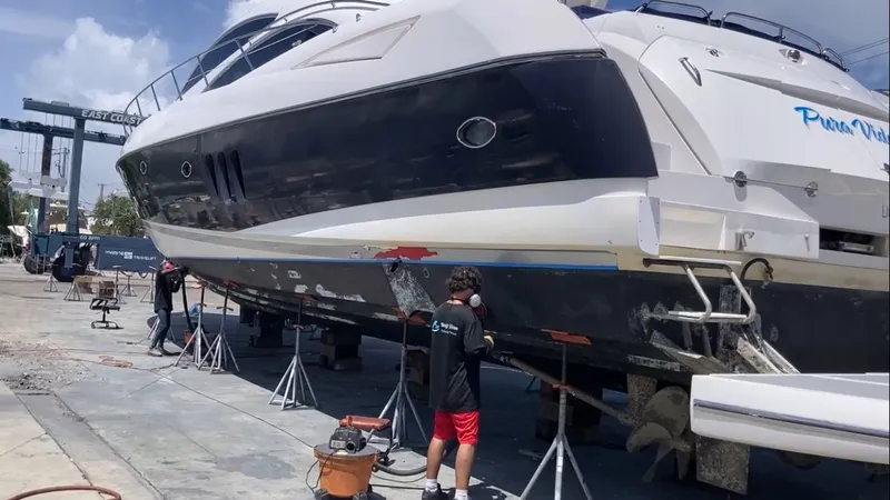 Slide: The Image of Sunseeker Predator 72 2007 - 11