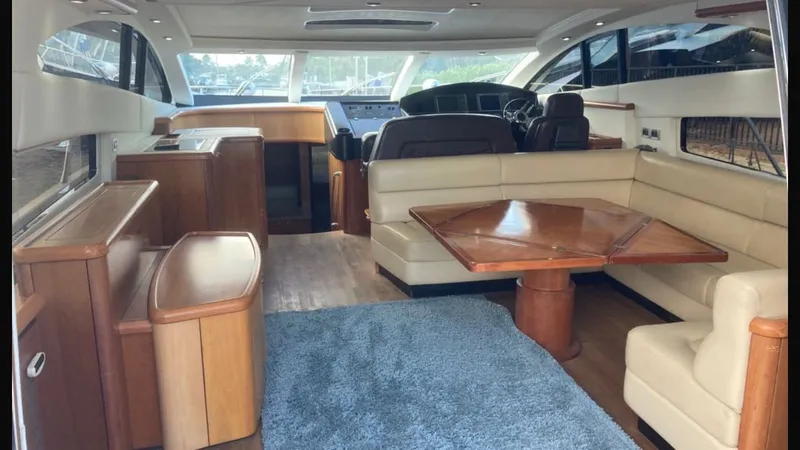 Slide: The Image of Sunseeker Predator 72 2007 - 14