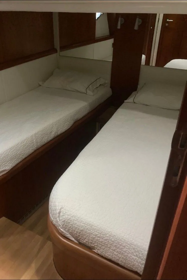 Slide: The Image of Sunseeker Predator 72 2007 - 16