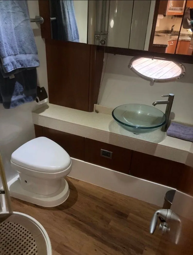 Slide: The Image of Sunseeker Predator 72 2007 - 18