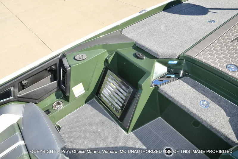 Slide: The Image of Ranger Z521R Garmin Cup Equipped 2025 - 51