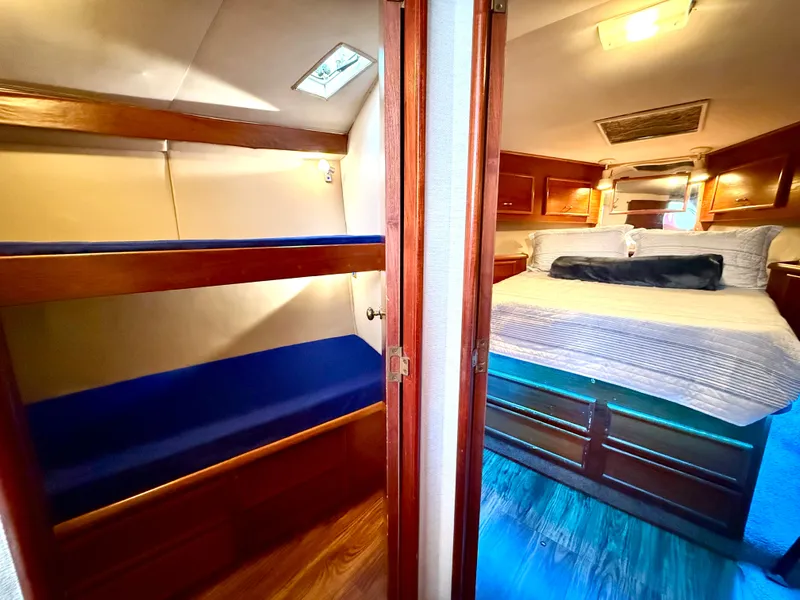 Slide: The Image of Ocean 38 Super Sport 1989 - 25