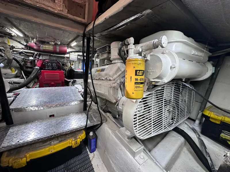 Slide: The Image of Ocean Yachts 38 Super Sport 1989 - 29