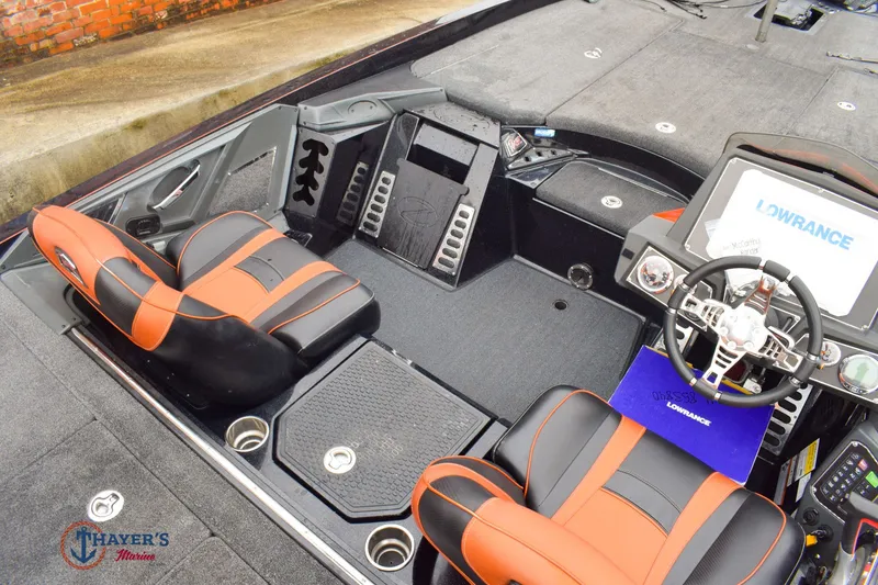 Slide: The Image of Ranger 520L 2021 - 17