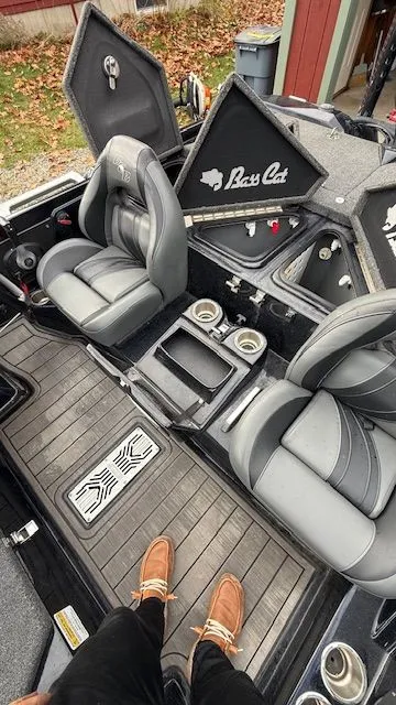 Slide: The Image of Bass Cat Puma 2025 - 6