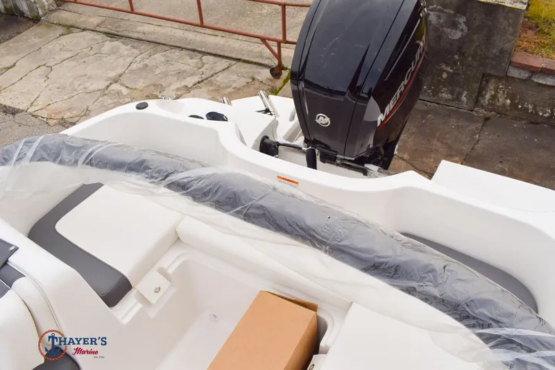 Slide: The Image of Bayliner E16 2026 - 7