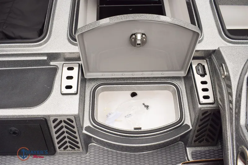 Slide: The Image of Caymas CX 20 PRO 2026 - 28