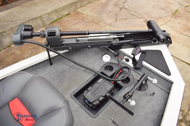 Slide: The Image of Tracker Pro Team 175 2025 - 14