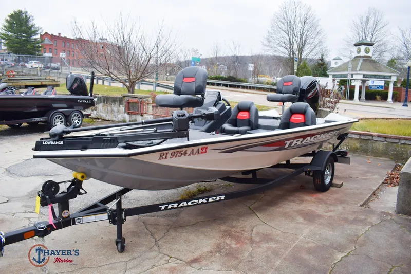 Slide: The Image of Tracker Pro Team 175 2025 - 33