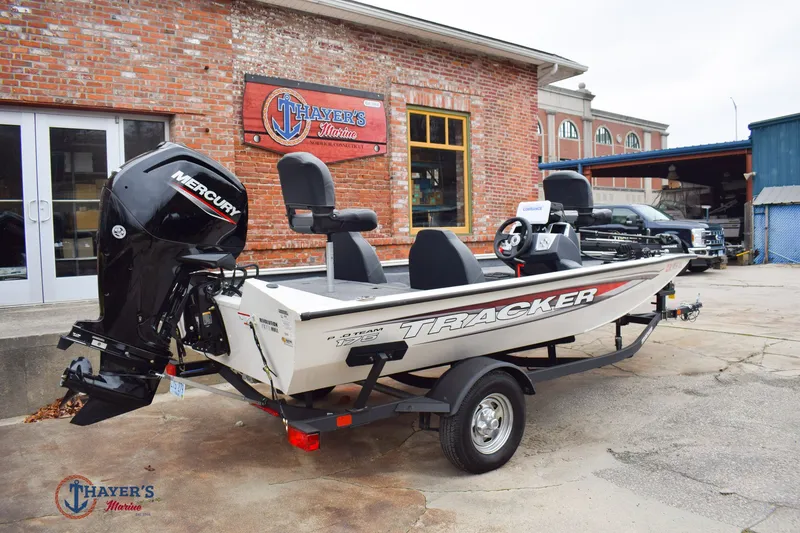 Slide: The Image of Tracker Pro Team 175 2025 - 5